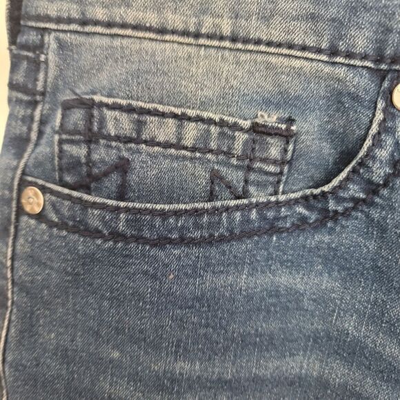 True Religion Ricky Big T shorts, size 36 - Picture 4 of 8